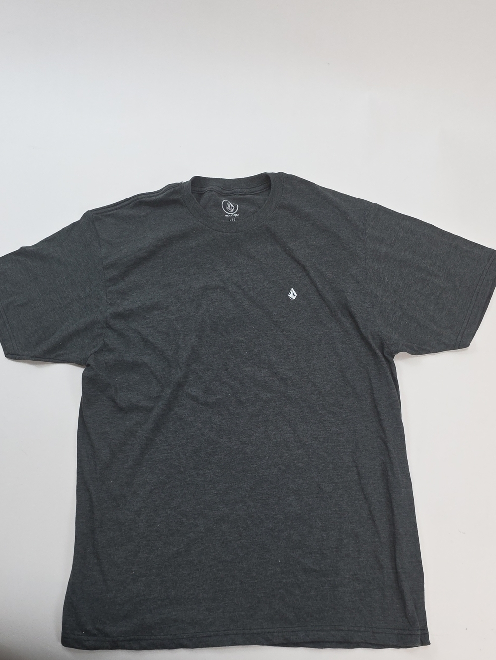 Men's Good Pre-Owned Condition Volcom S/S T-Shirt w/Volcom Stone on Chest.